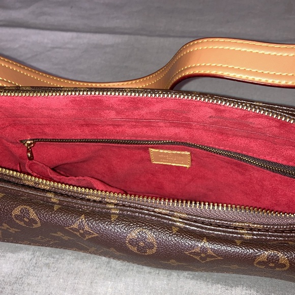 Vintage messenger style LV. - Picture 7 of 11